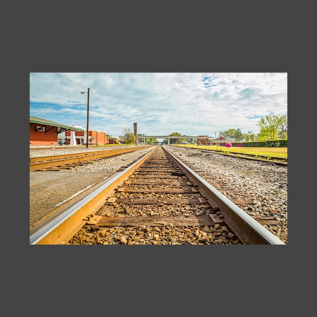 Parallel Railroad Tracks by Gestalt Imagery