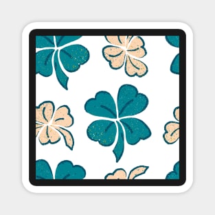 Green Lucky Clover Shamrock Pattern Magnet