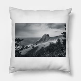 God's Thumb Photograph - Oregon Coast - Black and White Pillow