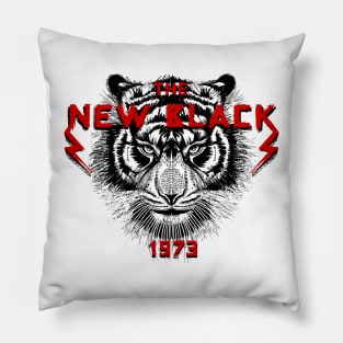 grunge tee graphic Pillow