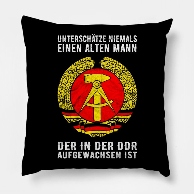 DDR alter Mann Ostdeutschland Osten Ossi Ostalgie Pillow by auviba-design