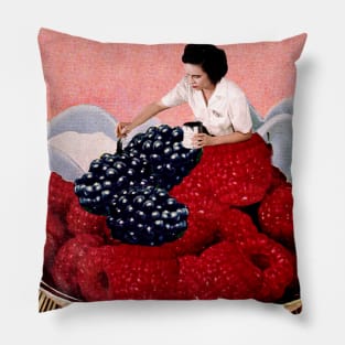 Berry-gate Pillow