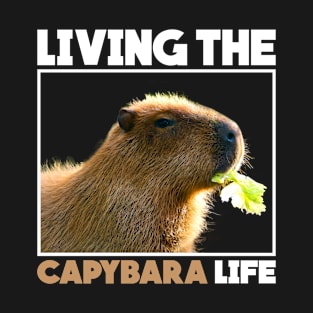 Living Capybara Life Funny Capybara Eating lettuce T-Shirt