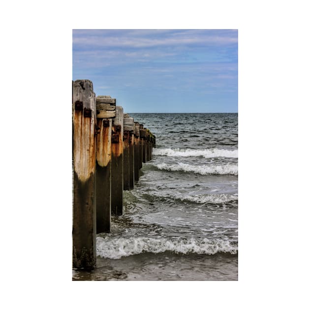 Groynes at Horsey Gap by avrilharris