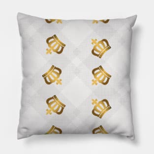 Crowns pattern Pillow