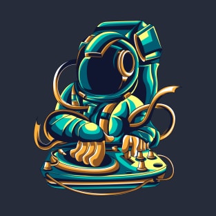 astronaut dj T-Shirt