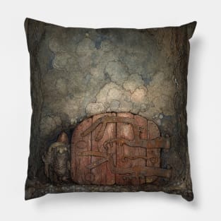 Bergaporten by John Bauer Pillow