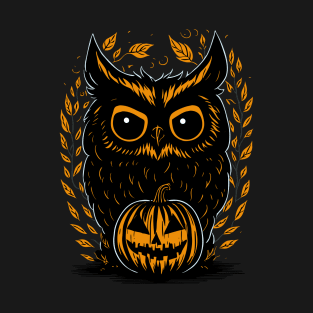 Spooky Halloween Owl Graphic Design T-Shirt