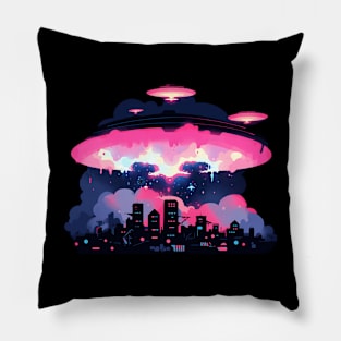 alien invasion Pillow