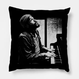 Marvin Gaye is Piono Song White Pillow