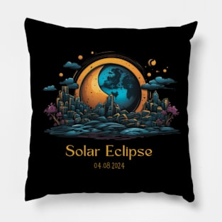 Total solar eclipse design Pillow