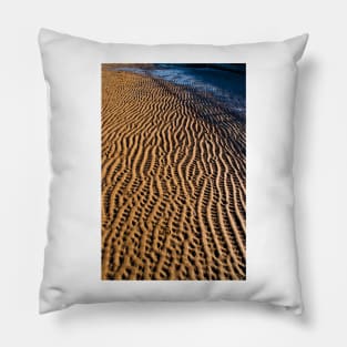 Patterns in the sand Pillow