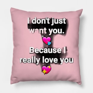 Enamorado Pillow