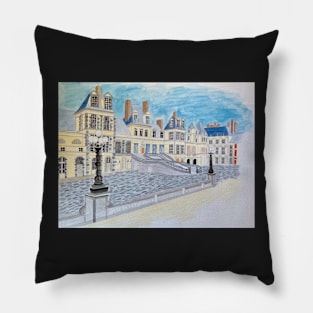 chateau de fontainebleau in watercolor Pillow