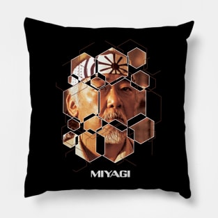 Miyagi poligonal Pillow