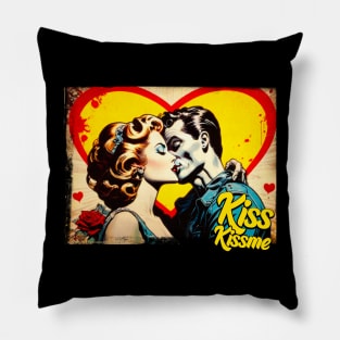 kiss a zombie Pillow