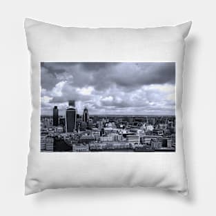 London Cityscape Skyline England UK Pillow