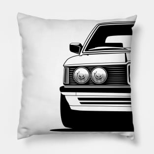 E21 1980 Pillow