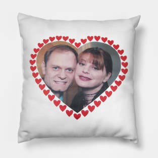 niles & daphne Pillow