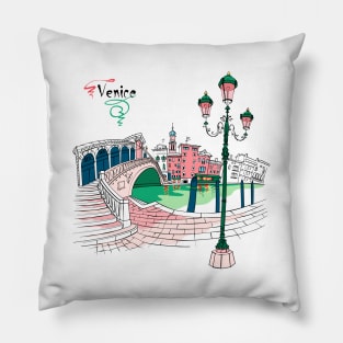 Rialto Bridge over the Grand Canal in Venice, Italia. Pillow