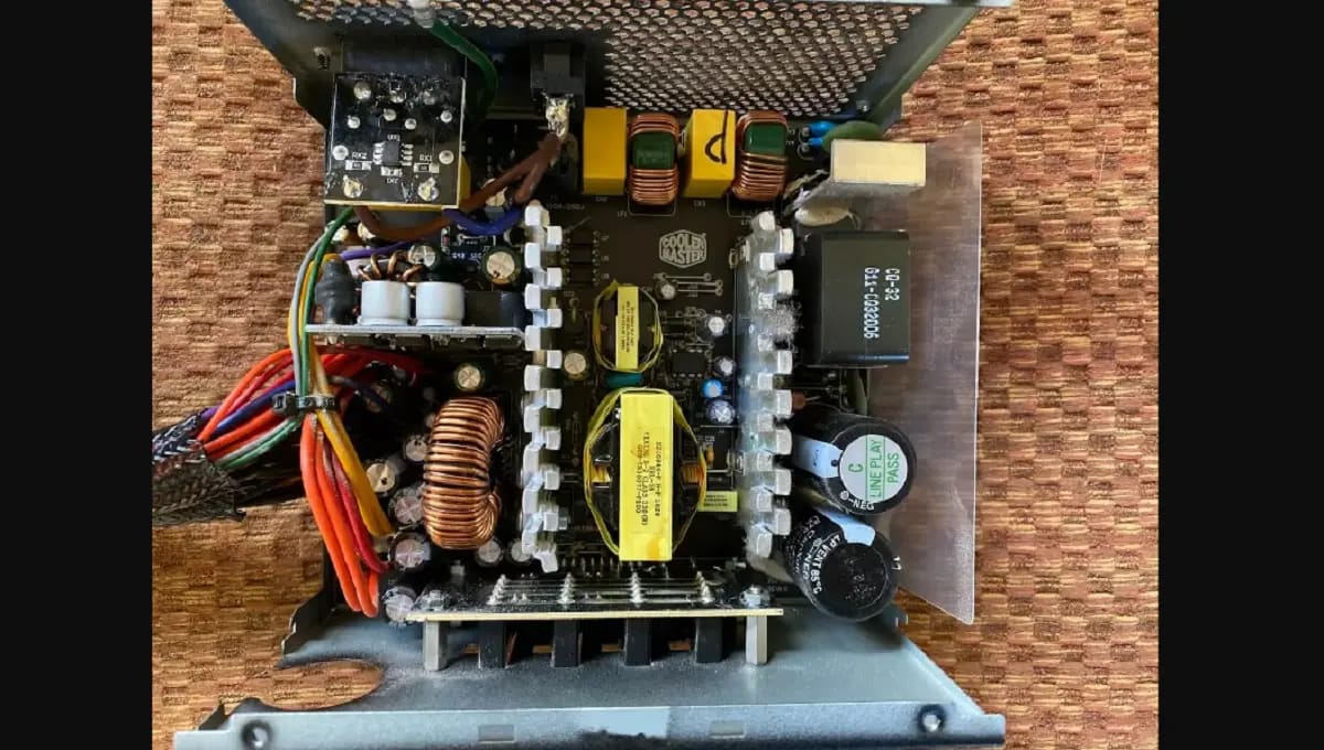 Komponen Power Supply