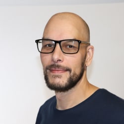 Aleksander B.