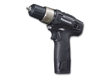 10.8V Kompakt drill & trekker med to 1.5Ah batterier