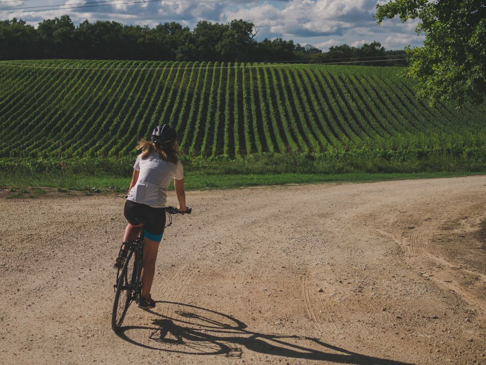 Meet Manon, host in Bordeaux