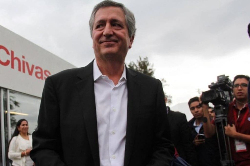 Domina los mares del éxito empresarial: 3 Consejos Tiburones para Emprender con Firmeza