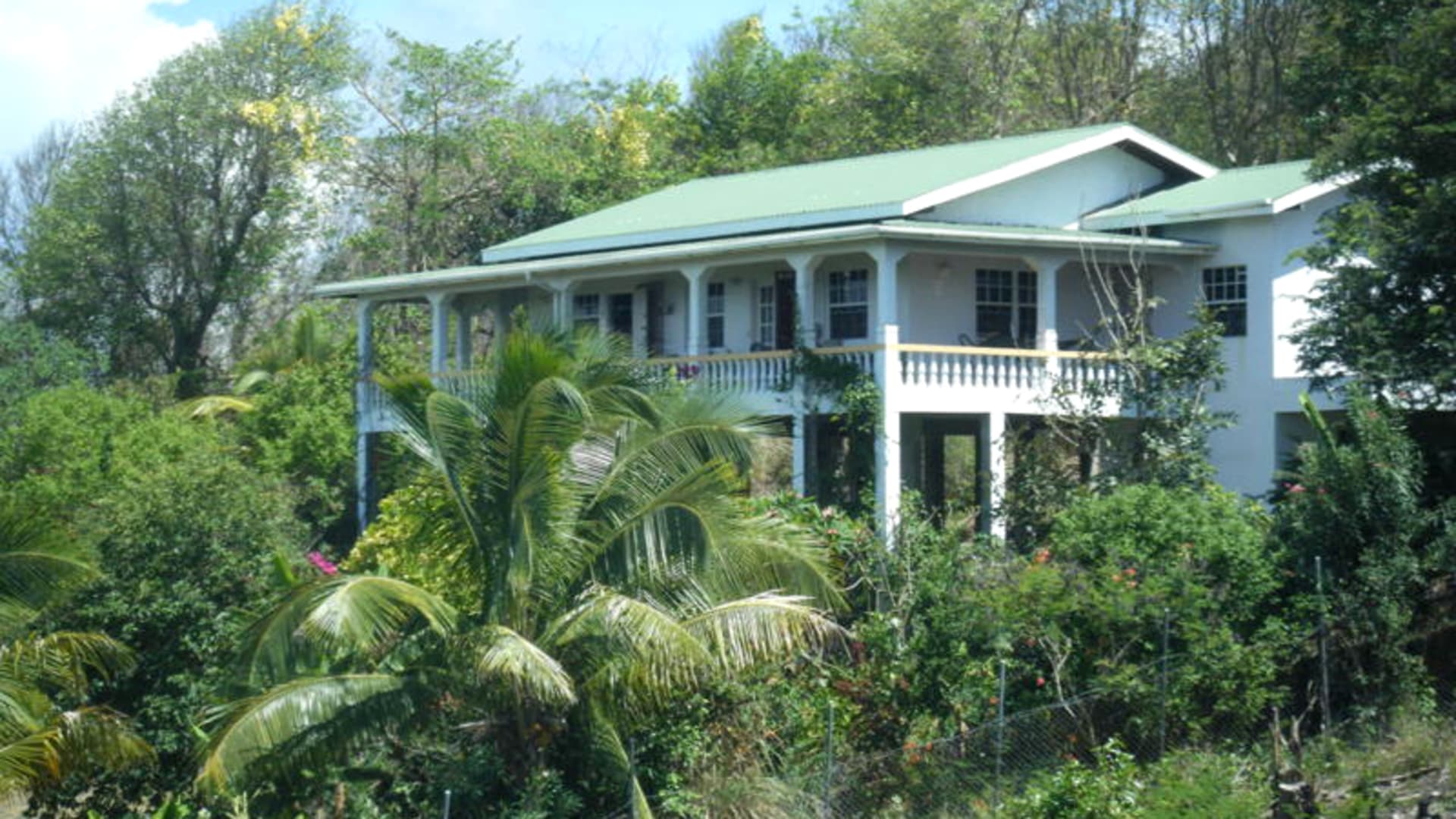 Kent Drive No 17 • House • Grenada Luxury Homes & Real Estate for Sale