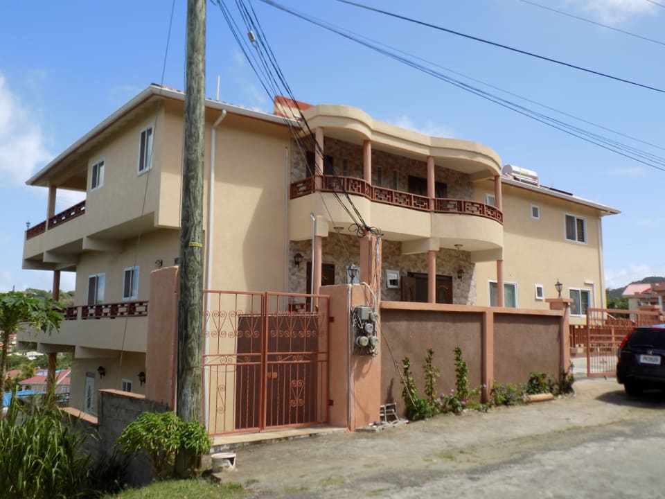 Rodney Heights Apartment Building • Apartment Building • St. Lucia Real