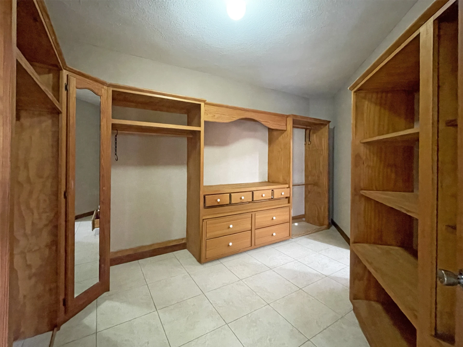 Primary walk in closet