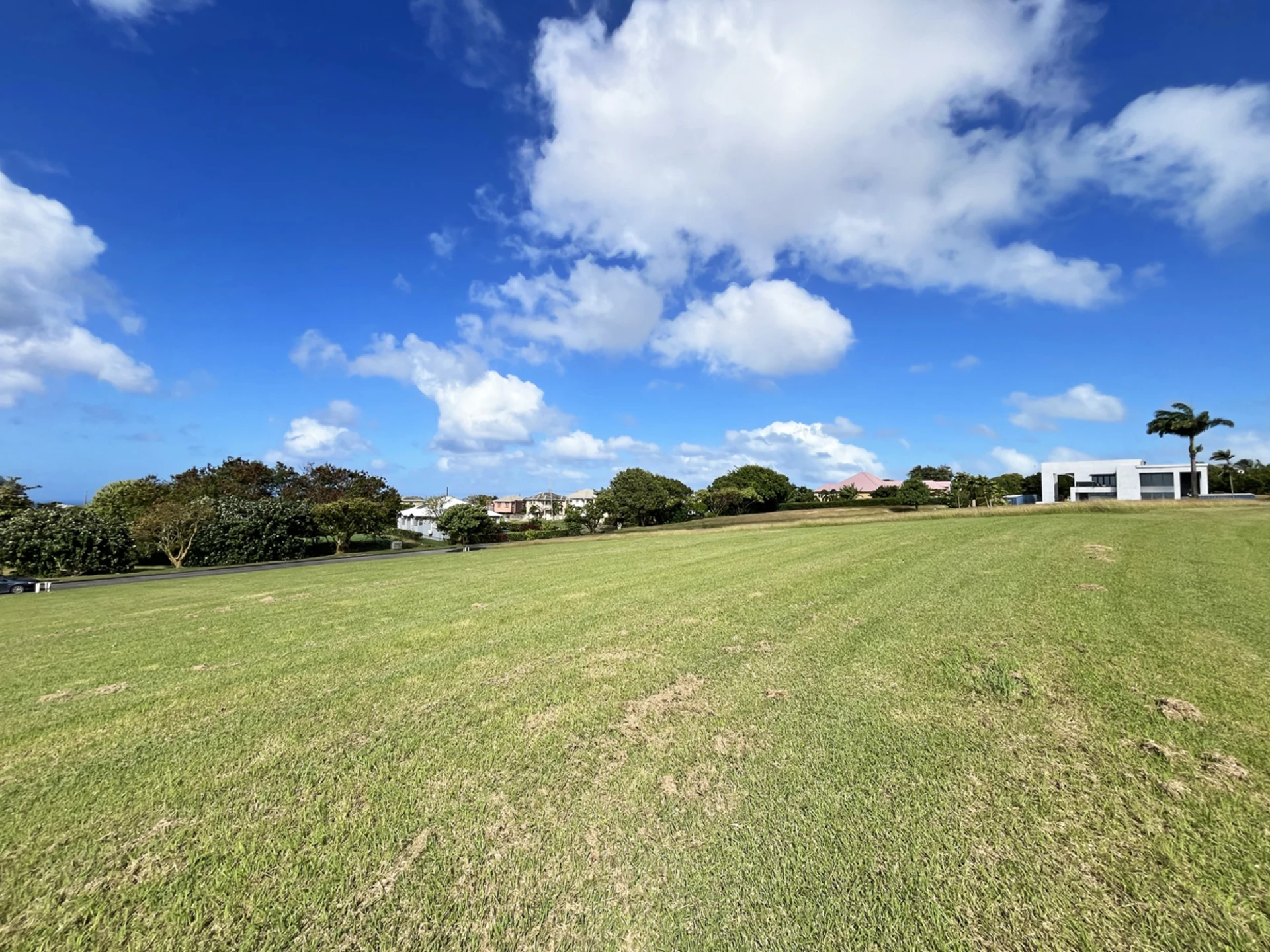 Located 10-minutes from West Coast amenities