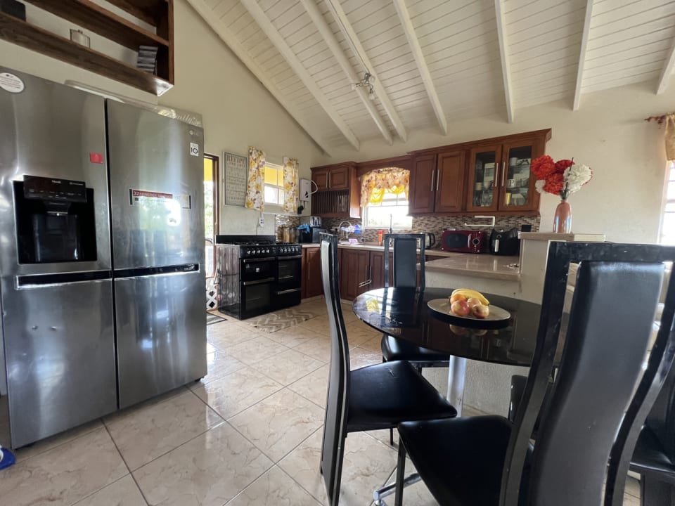 Kitchen/dining area