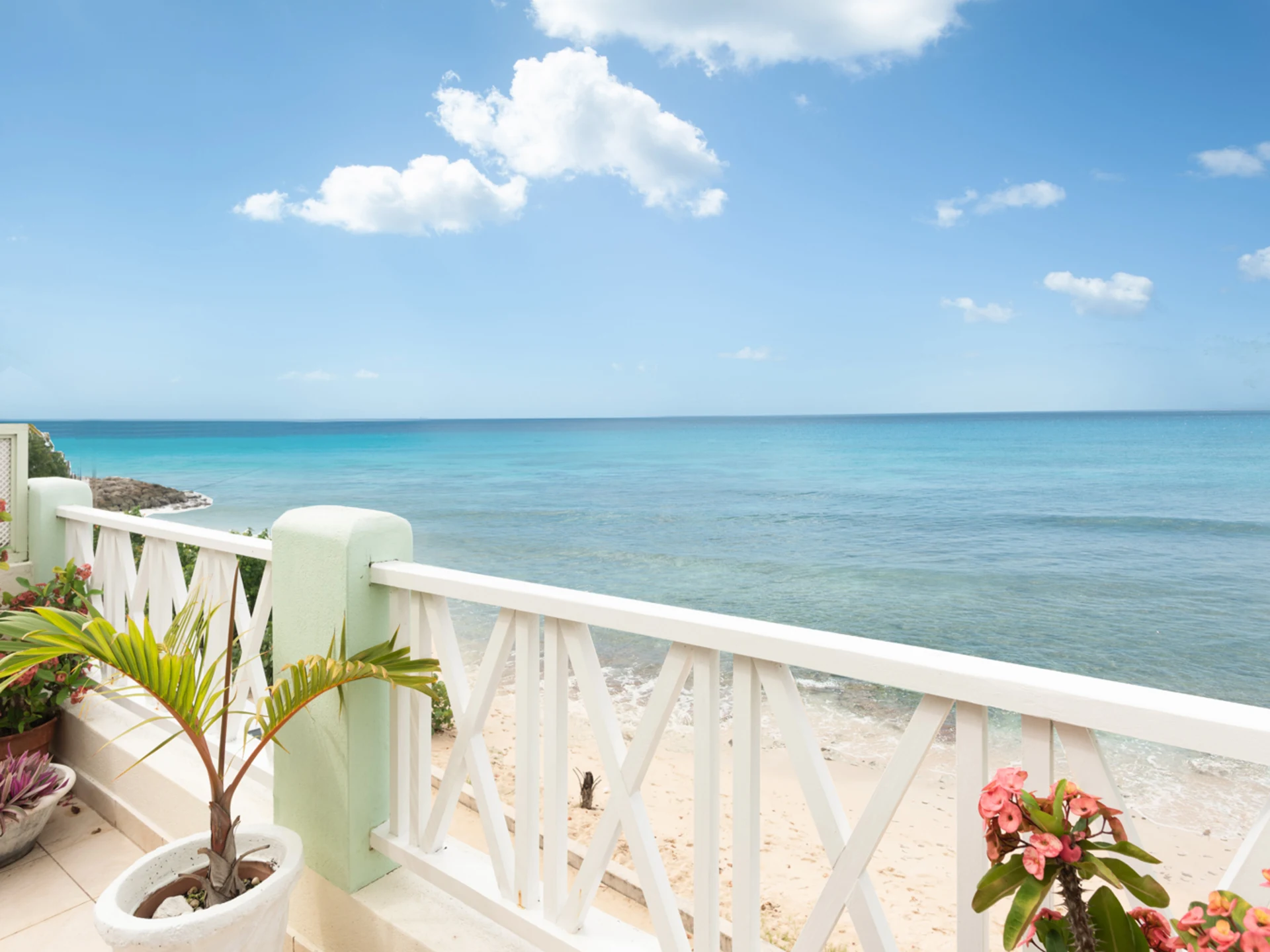 Unobstructed sea views