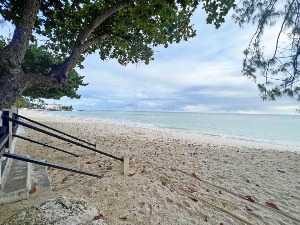 Direct access to Worthing Beach