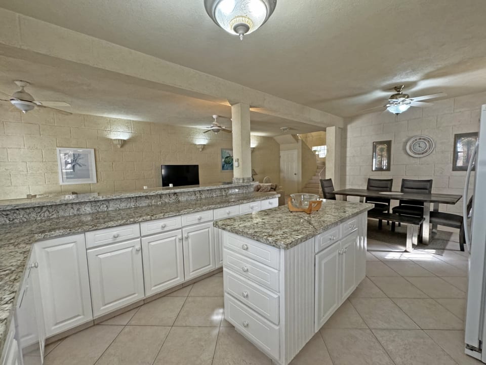 Spacious, modern kitchen