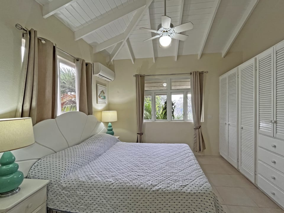 Guest bedroom 2