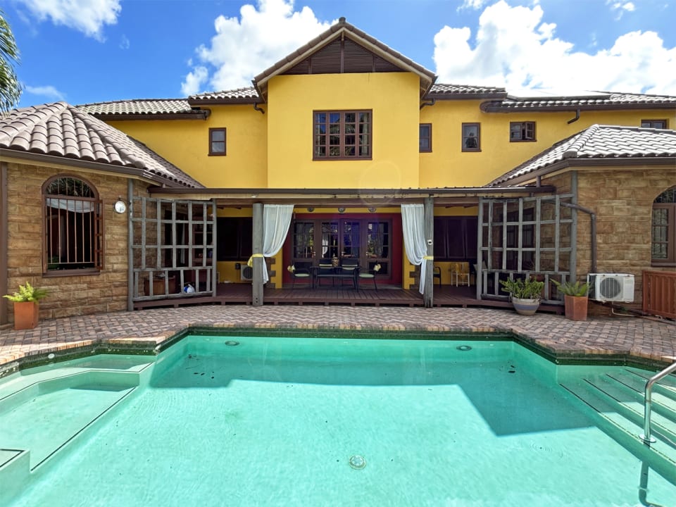 Dankar - main house pool deck