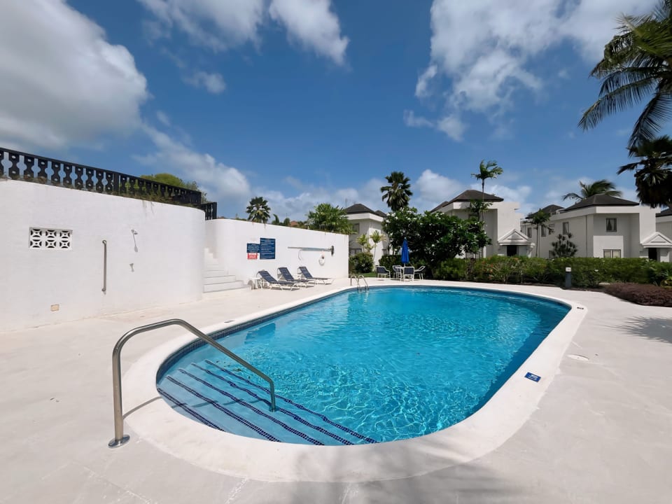 Community pool