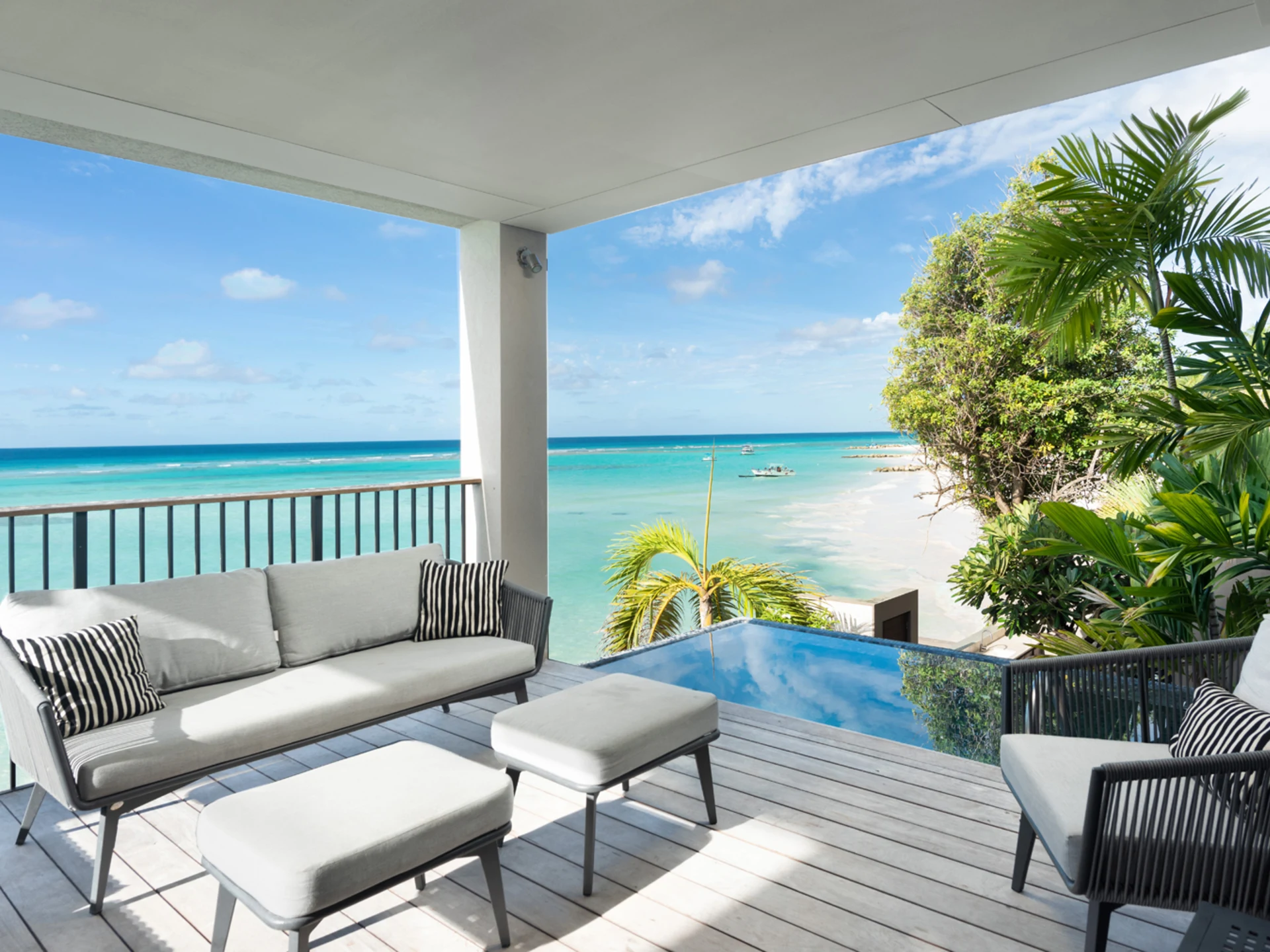 Ocean Reef 101 - private plunge pool