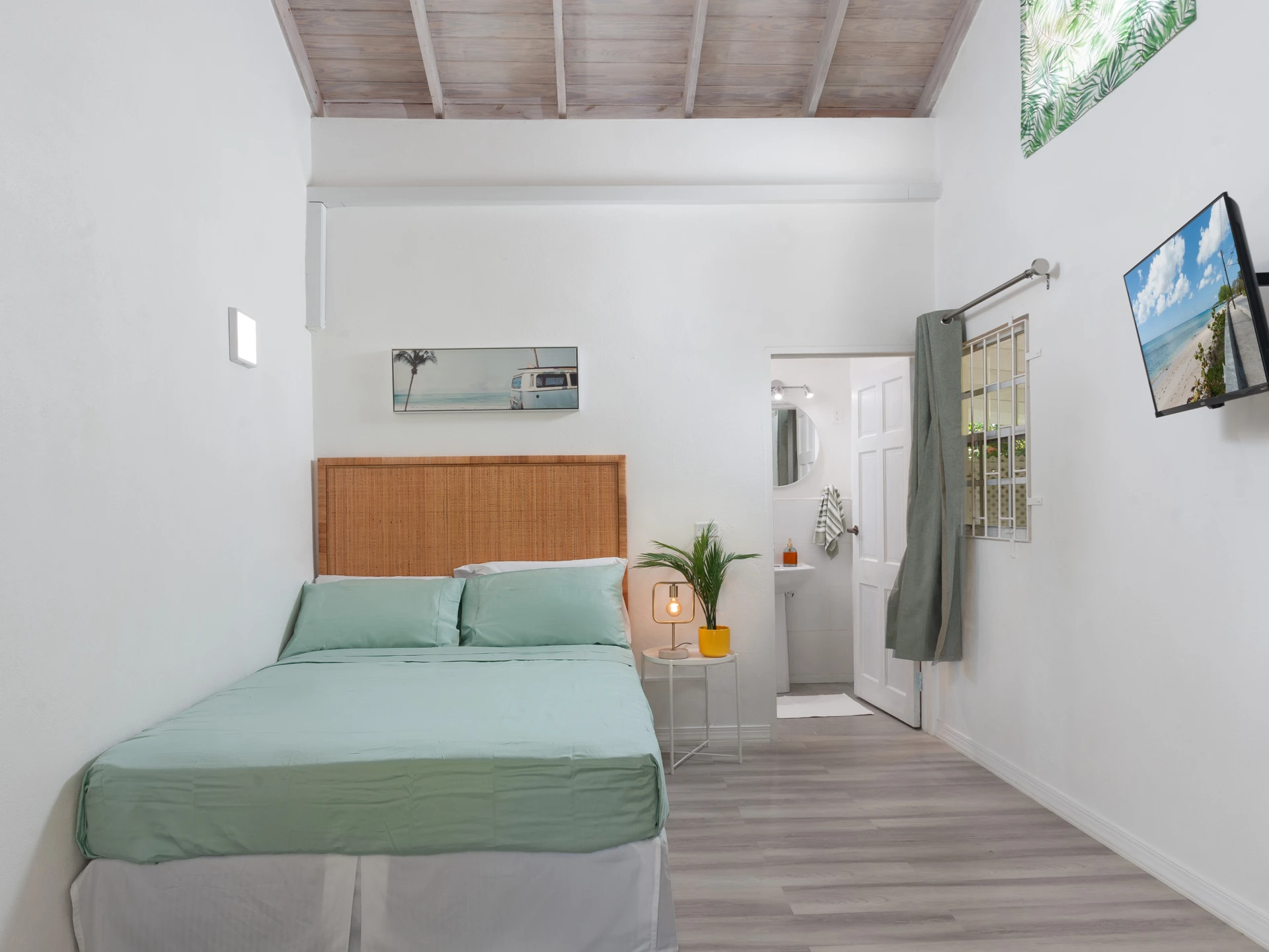 Ground floor ensuite Bedroom