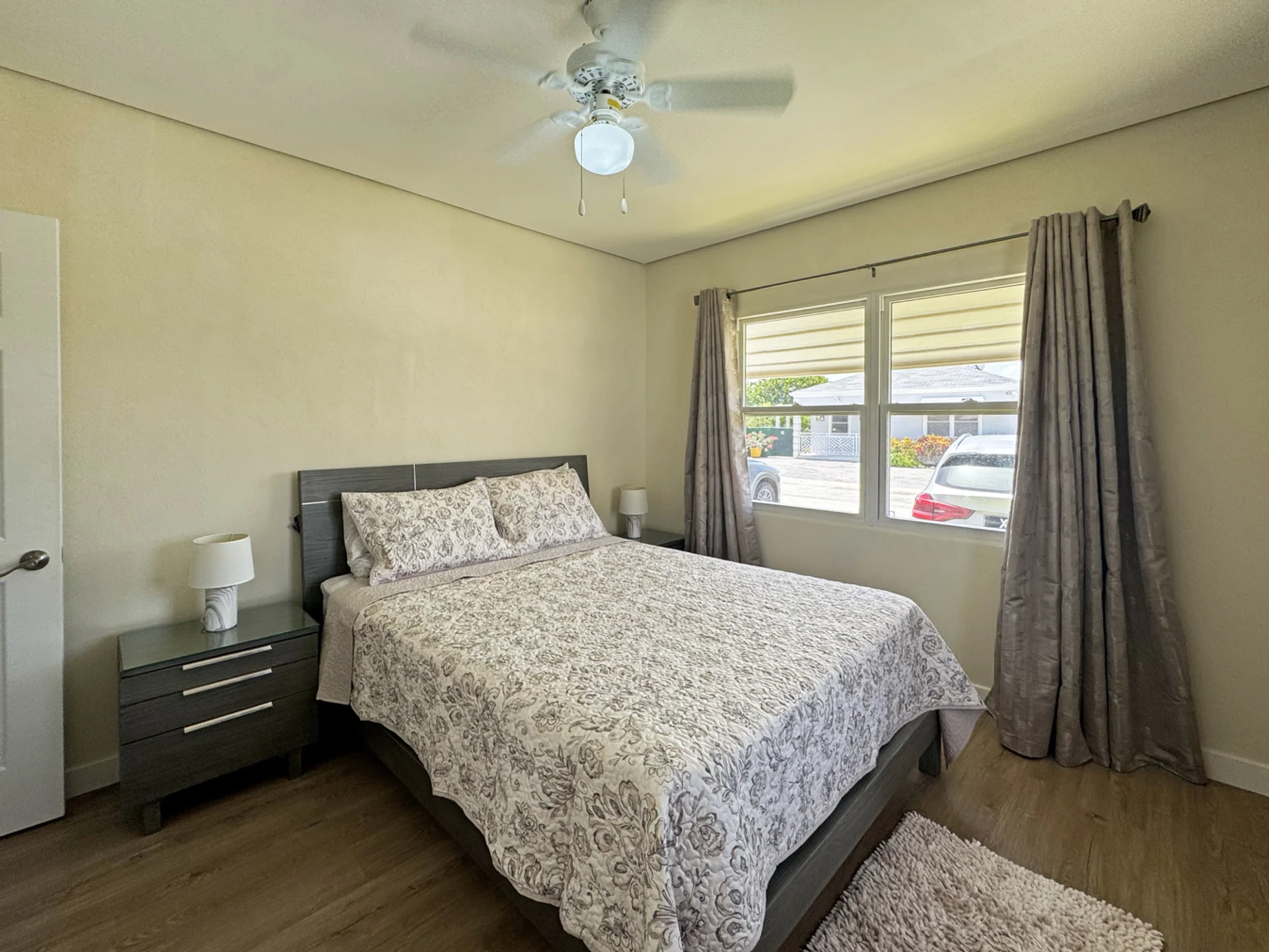 Guest bedroom