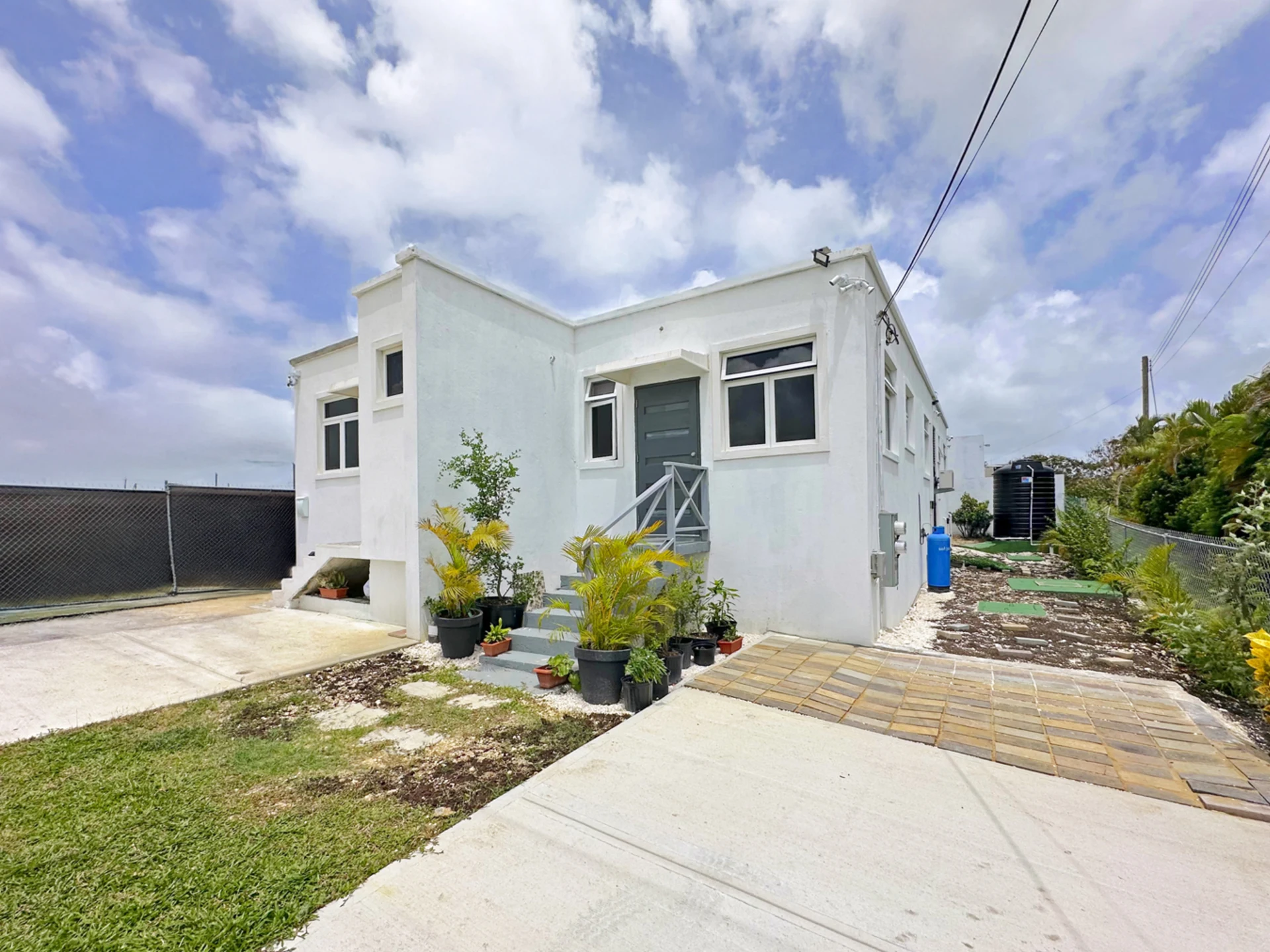 Cottage Court West 1