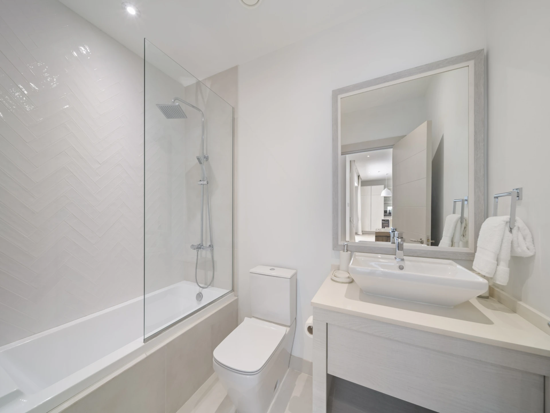 Bathroom with tub