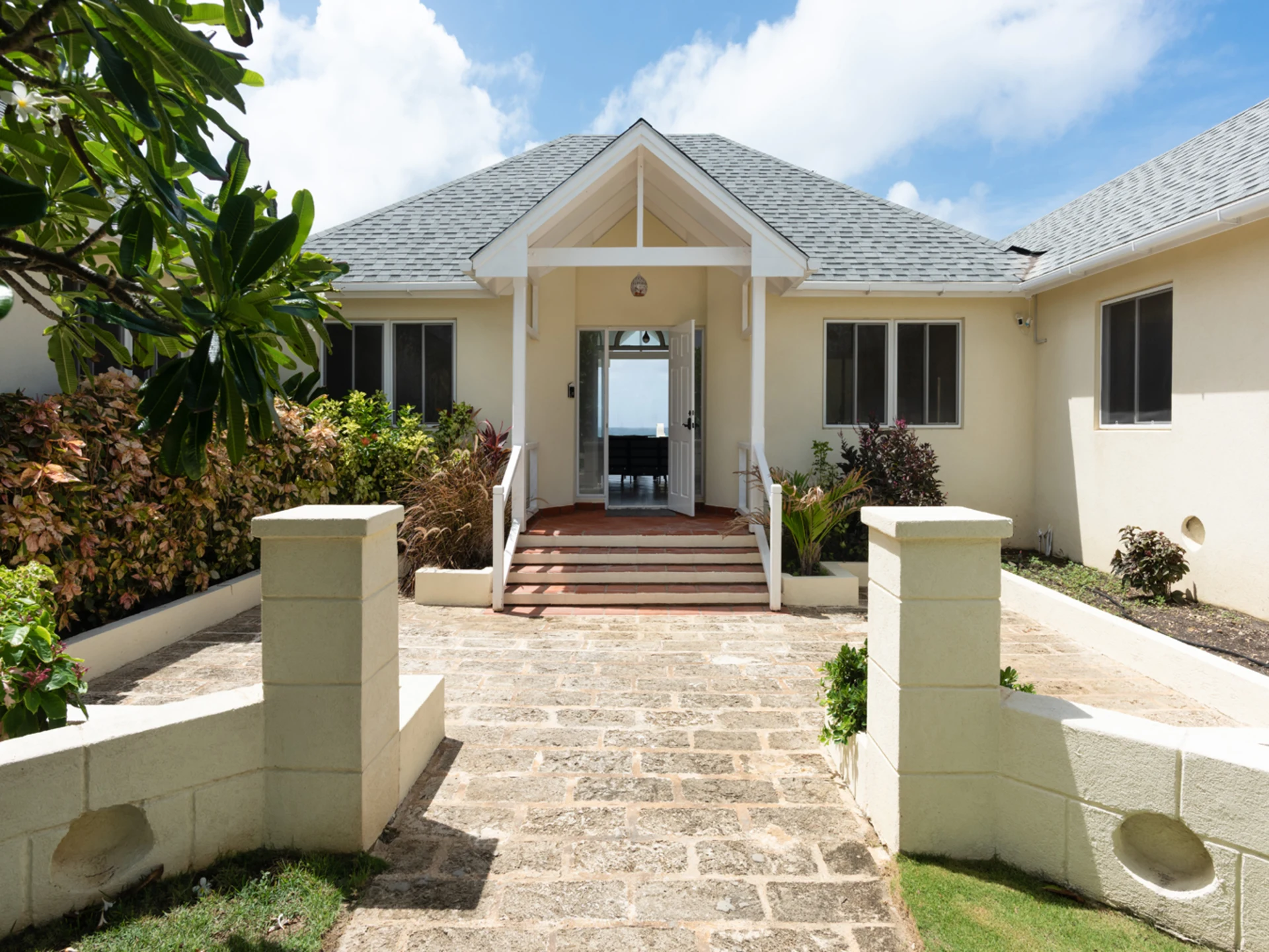 Entrance to Ocean Breeze