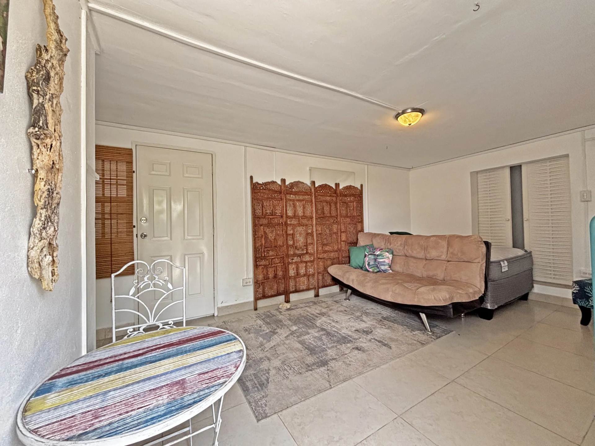 Guest Studio Suite