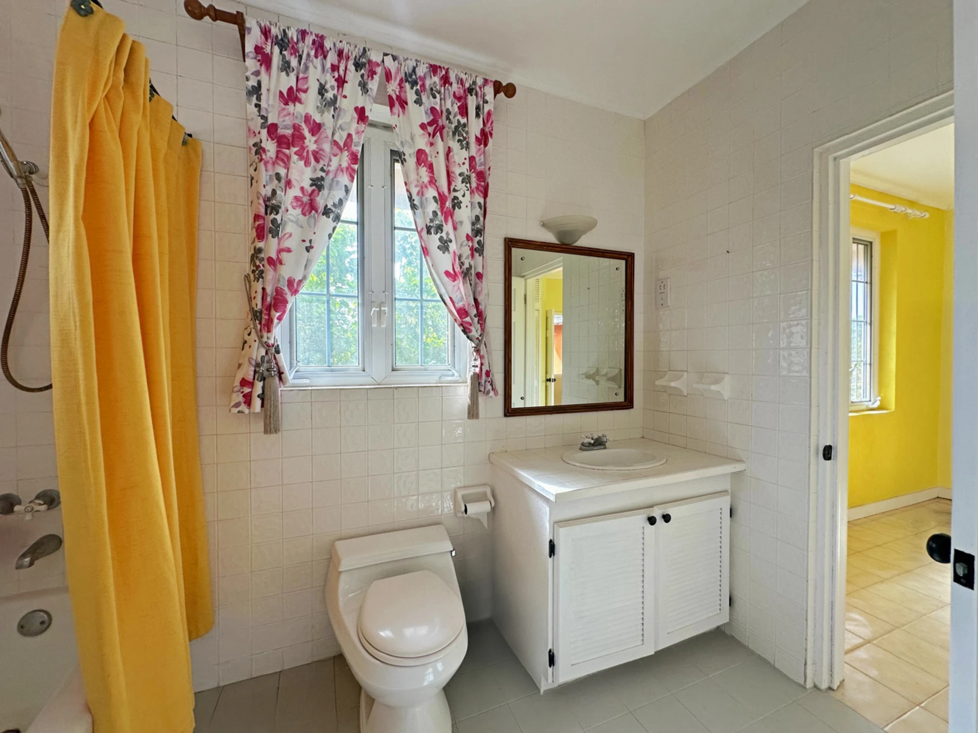 Guest Bathroom 1