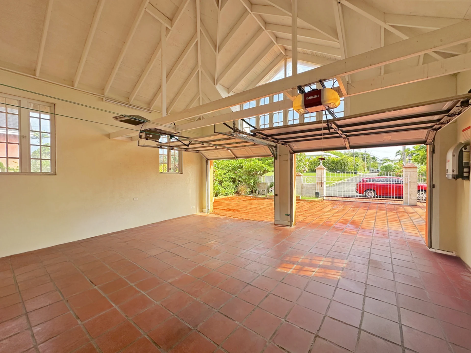 Spacious Garage