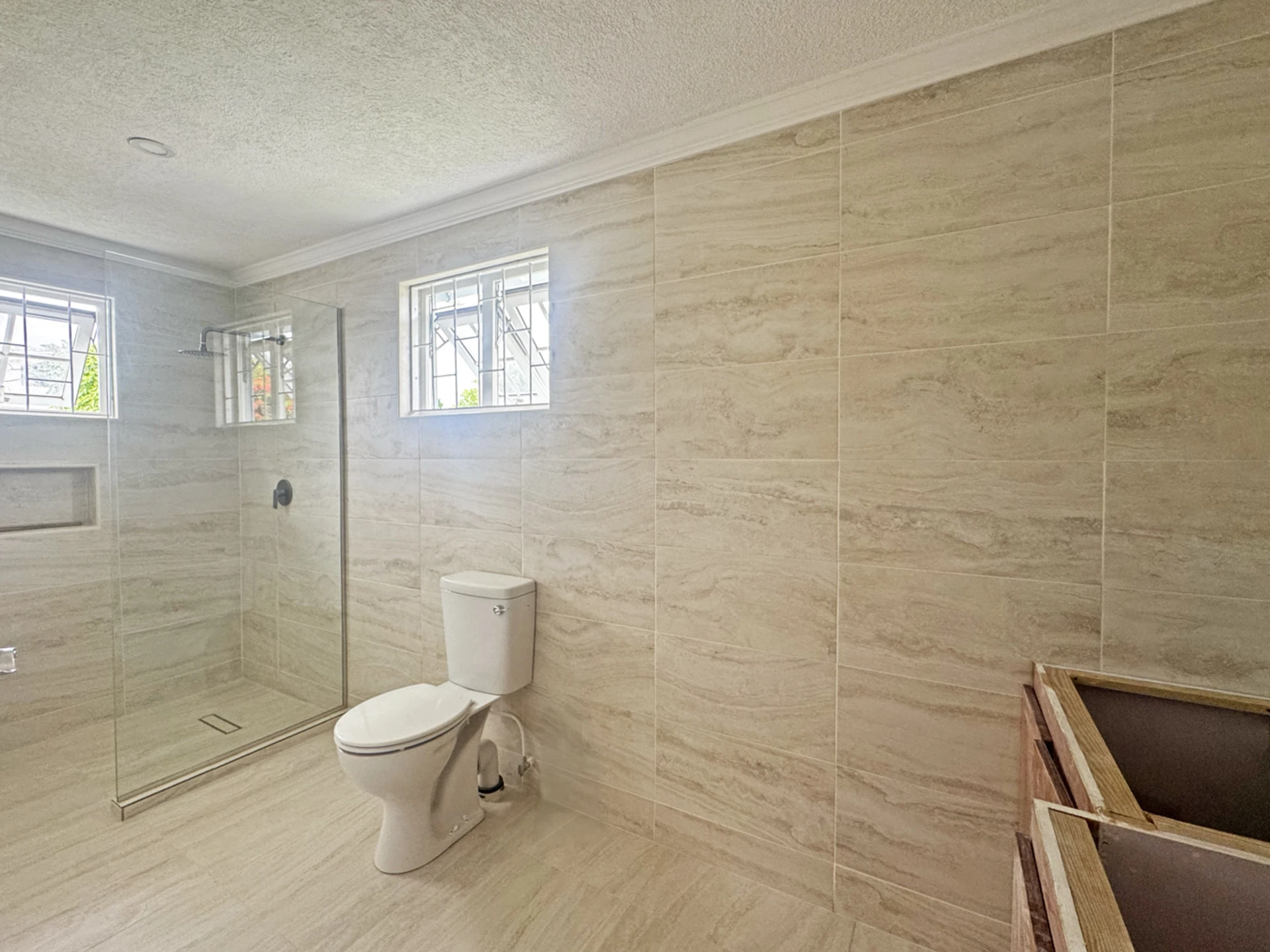 En-suite bathroom